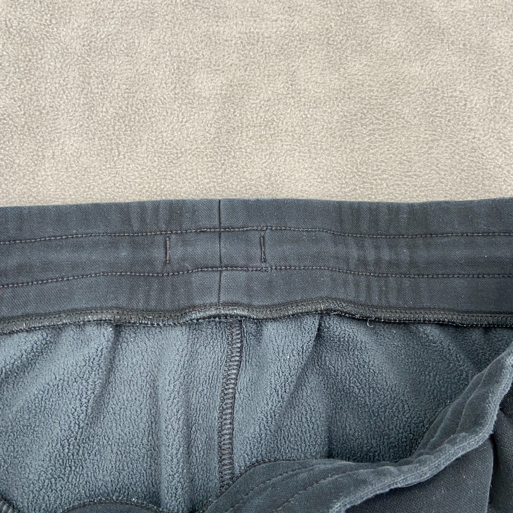 Fabletics Jogger Pants Mens Sz S Black Athletic Gym Training Workout Drawstring - Picture 6 of 9